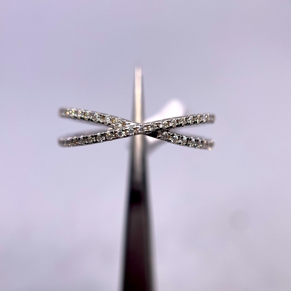 Unique 1 carat Moissanite Criss Cross Wedding Band Ring Size 9 - Picture 8 of 12
